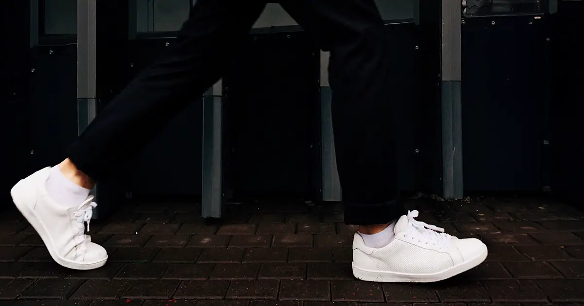 How to wear white sneakers.